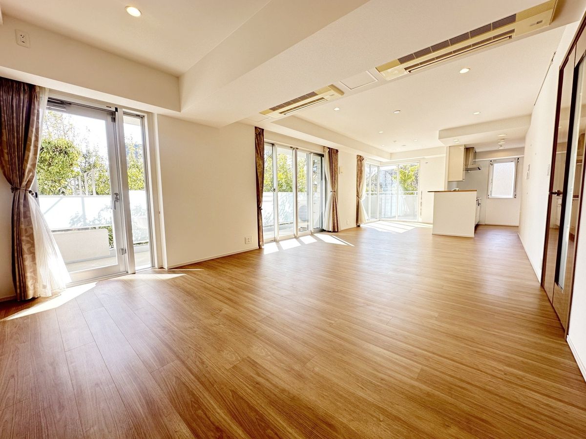 プラウド夙川 リビング リビング