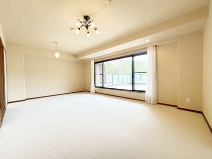 デ・リードヴィンテージ芦屋川山手光風館 リビング