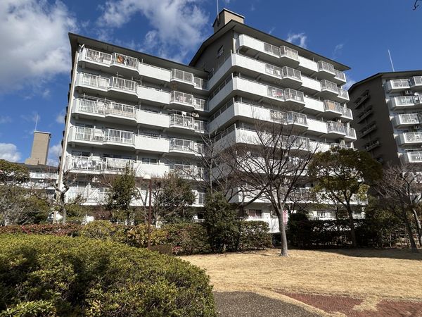 芦屋緑2住宅 4号棟 外観