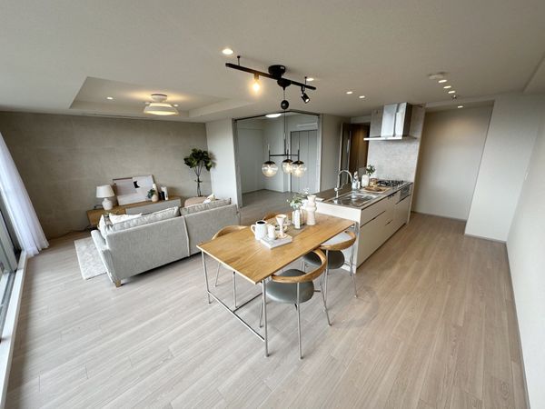 ネバーランド芦屋親王塚 リビング ネバーランド芦屋親王塚 リビング