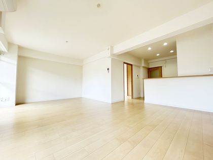 ファミール芦屋伊勢町 リビング