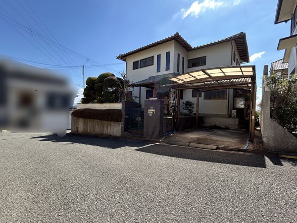 奈良市西千代ヶ丘三丁目 前面道路含む外観 奈良市西千代ヶ丘三丁目 前面道路含む外観