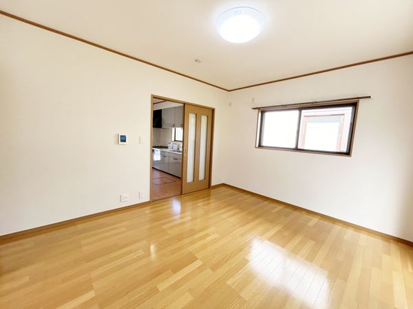 奈良市富雄 川西2丁目 リビング