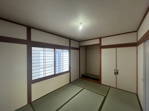 柔らかい畳の上なら、お子様が転んでも怪我をしにくく安心です。