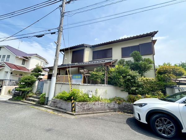 前面道路含む外観