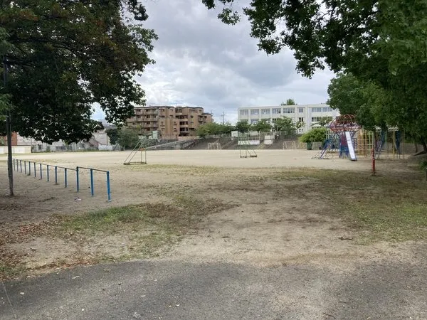 徒歩24分。