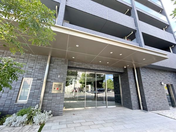 ピアッツァコート平城山 エントランス