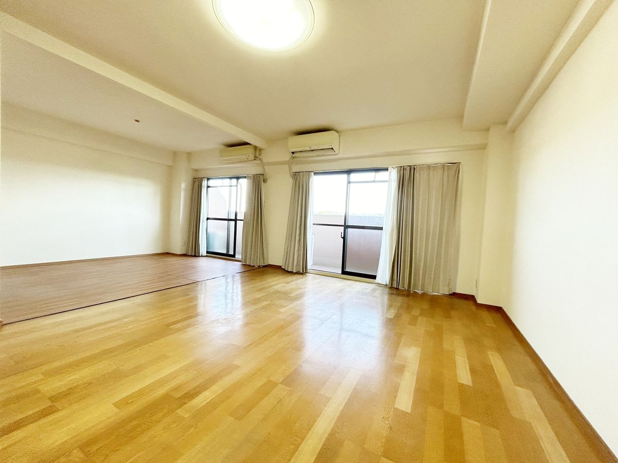 グラン・ドムール生駒 リビング リビング