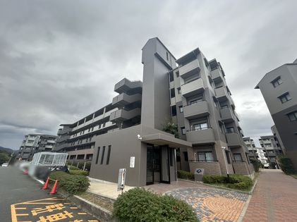 ローレルスクエア高の原 2番館 外観