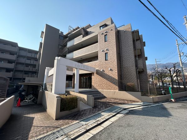 生駒グリーンマンション イーストウィング 外観 外観