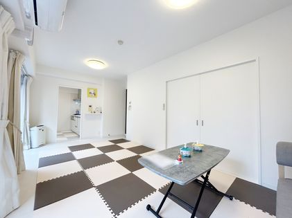 コスモハイツ新大宮 リビング