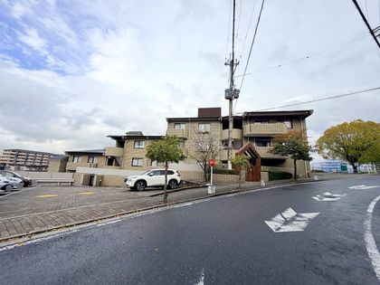 ヴェルビュあやめ池 A棟 外観