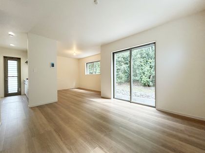 枚方市楠葉野田3丁目 4号棟 リビング