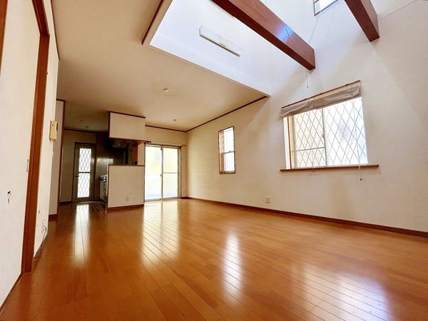 枚方市杉山手1丁目 リビング 枚方市杉山手1丁目 リビング