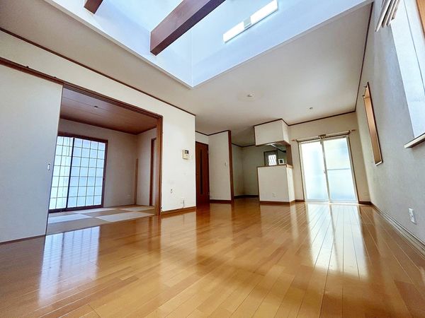 枚方市杉山手1丁目 リビング 枚方市杉山手1丁目 リビング