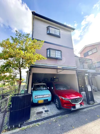 外観、2017年11月外壁・屋根塗装実施済