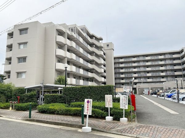 アドリーム交野 外観