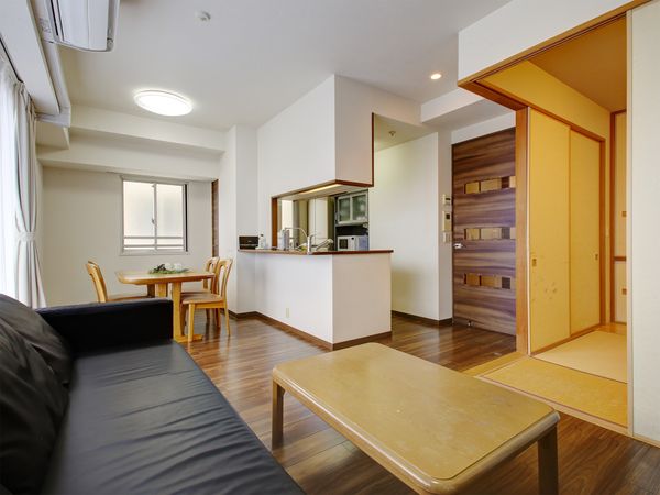 ブランズタワー香里園ロジュマン リビング