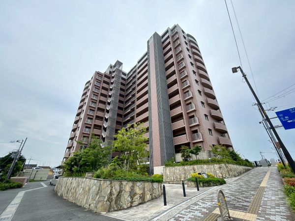 ランフォルセ枚方セントレ 外観