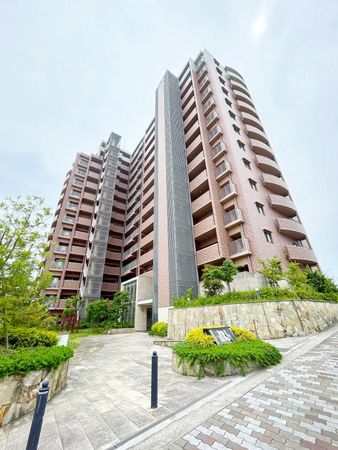 ランフォルセ枚方セントレ 外観