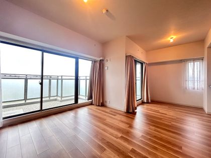 オークヒルズ香里四番館 リビング