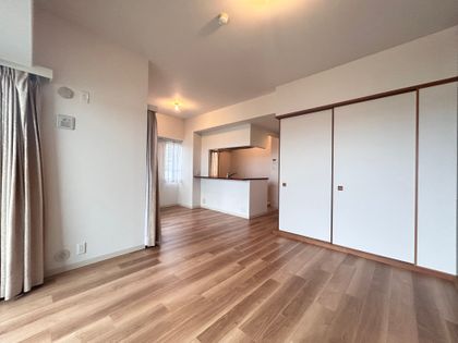 オークヒルズ香里四番館 リビング