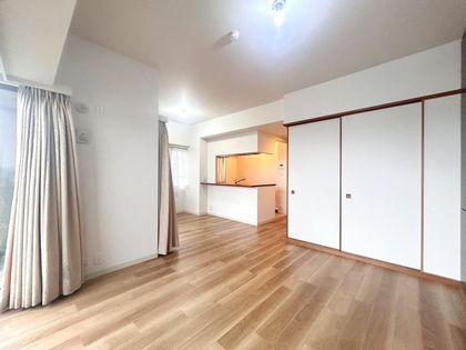 オークヒルズ香里四番館 リビング