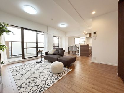 ファミール寝屋川パークサイド リビング