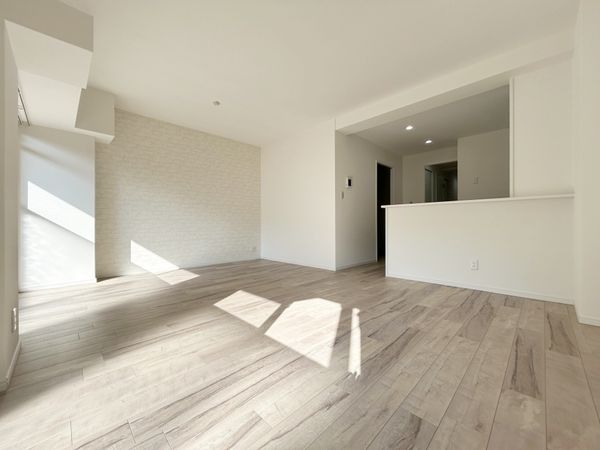 ローズハイツ香里園 3号棟 リビング ローズハイツ香里園 3号棟 リビング