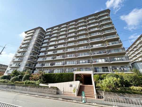 ローズハイツ香里園 3号棟 外観 ローズハイツ香里園 3号棟 外観