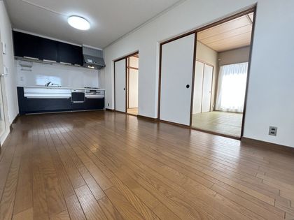 オリーブハイツ枚方長尾四号棟 リビング