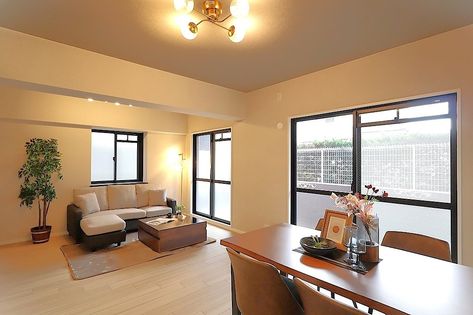 メロディーハイム牧野公園2番館 リビング