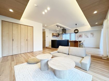 オークヒルズ香里三番館 リビング