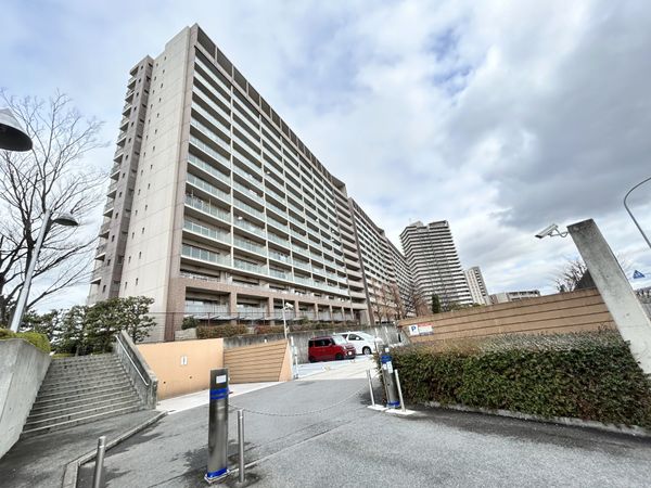 リバティパーク枚方 A棟 外観 リバティパーク枚方 A棟 外観