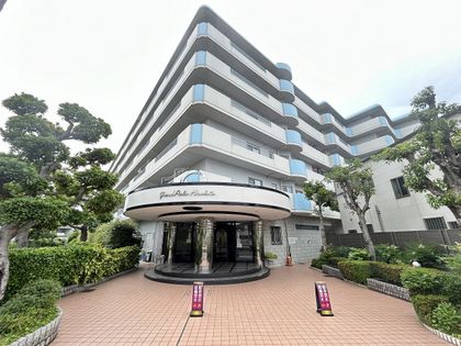グランパティオ枚方 外観