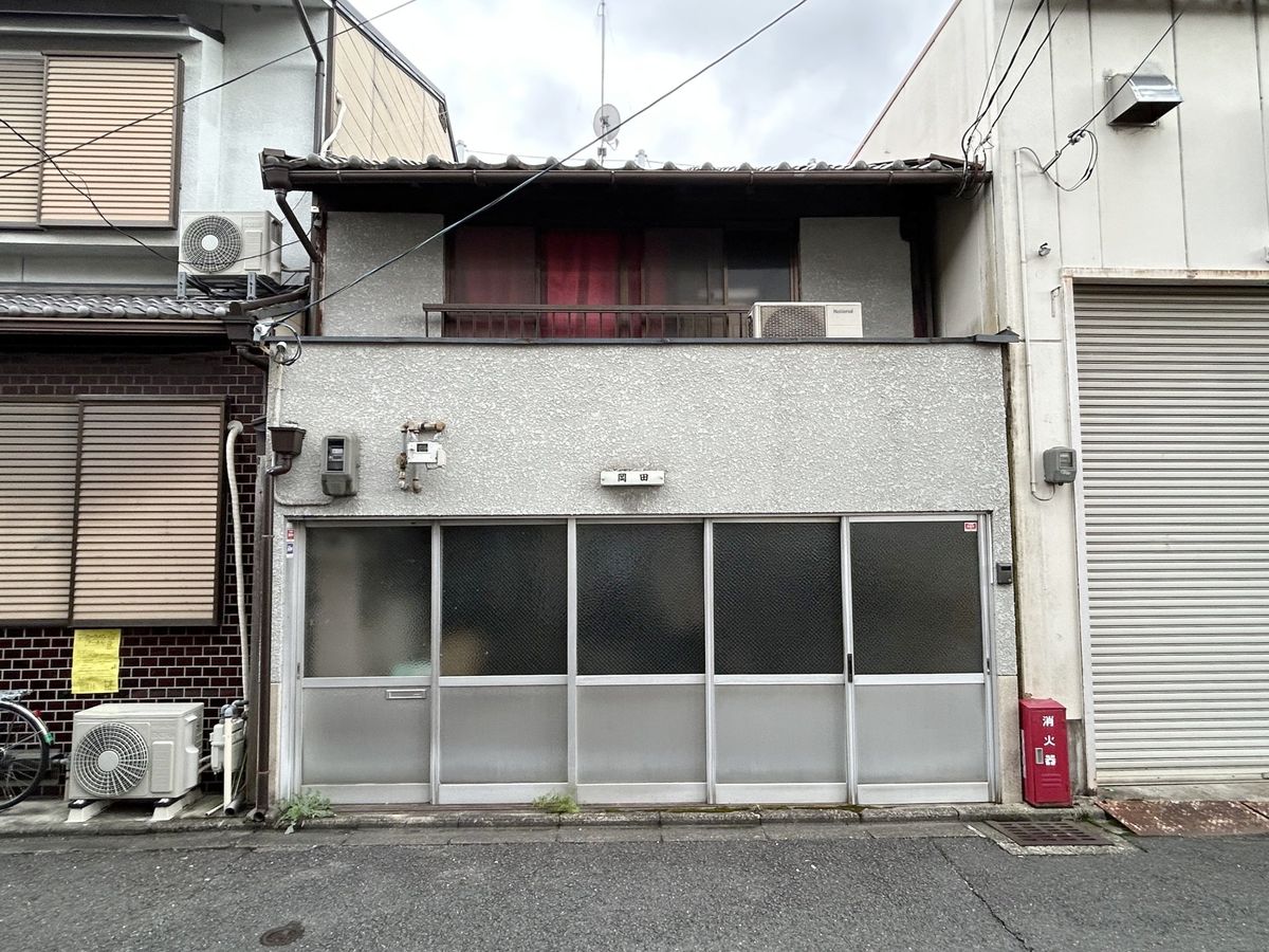 京都府京都市下京区西木屋町通上ノ口上る梅湊町 前面道路含む外観 前面道路含む外観