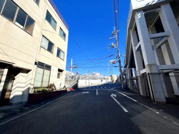 南西側道路