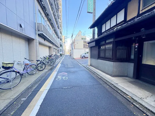 前面道路＋外観