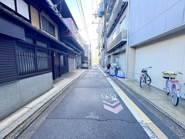 前面道路＋外観