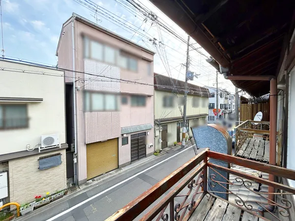 2階和室からの眺望(南西側を望む)