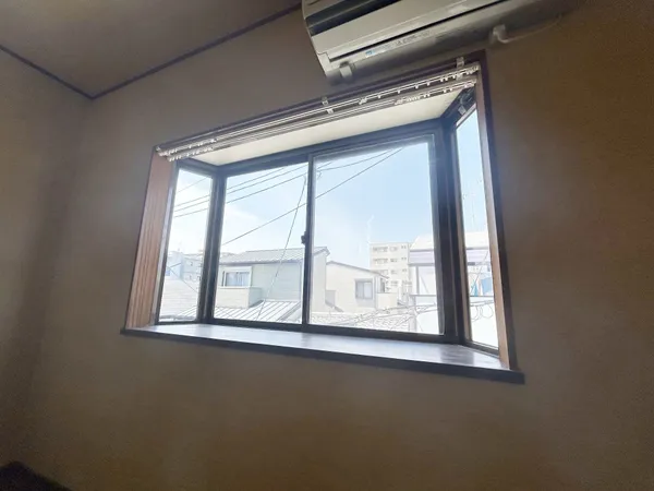 出窓