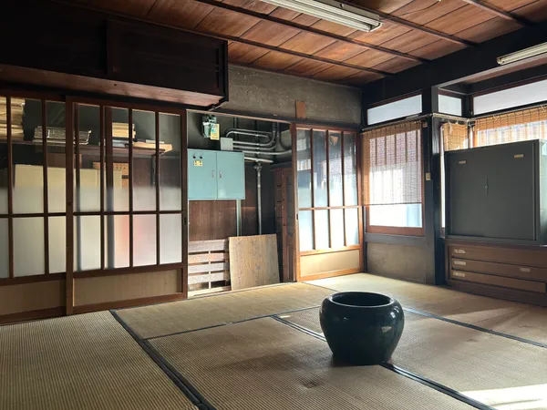 1階　和室(手前側)