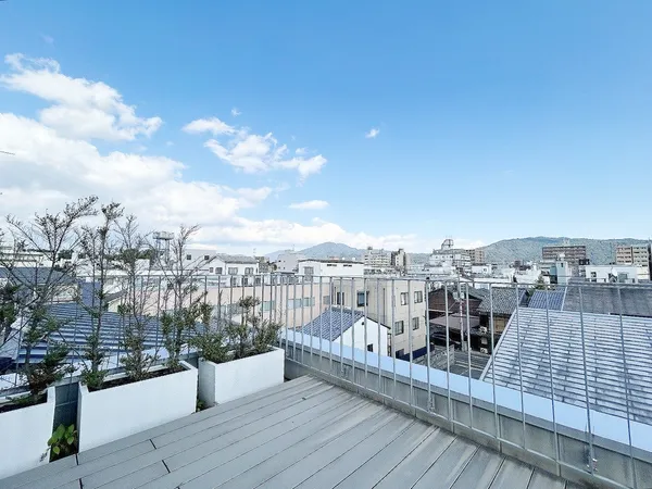 屋上テラスから北東側の眺望