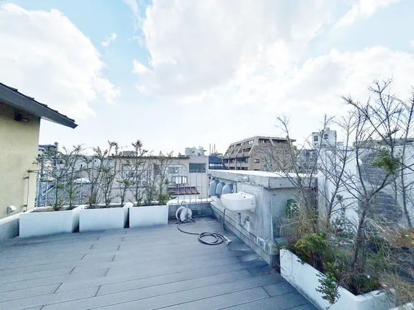 屋上テラス（西側）