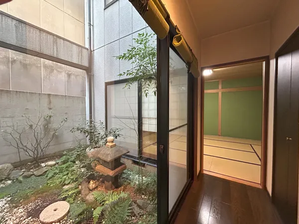 廊下・庭