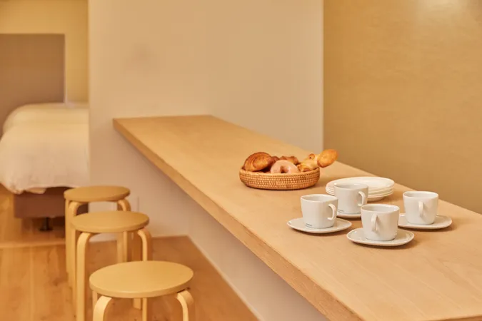 フリースペース(約11帖)※室内写真の家具・照明等の調度類は価格に含まれません。