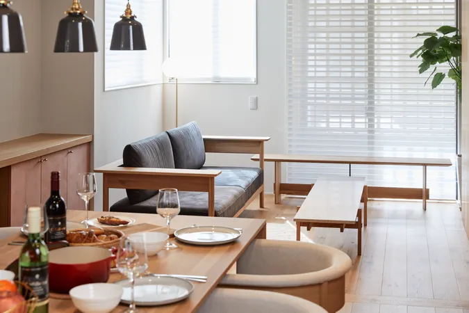 LDK(約18.6帖)※室内写真の家具・照明等の調度類は価格に含まれません。