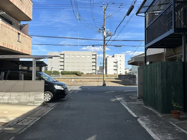 前面道路(東向き)