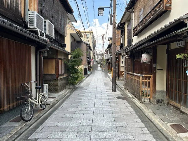 前面道路（宮川筋）