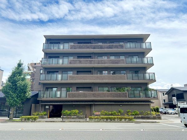 サンマンションドゥーシェ御所前 外観